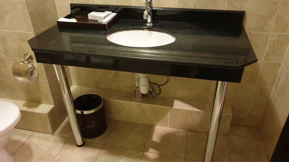 Продам раковины и стекло перегородки