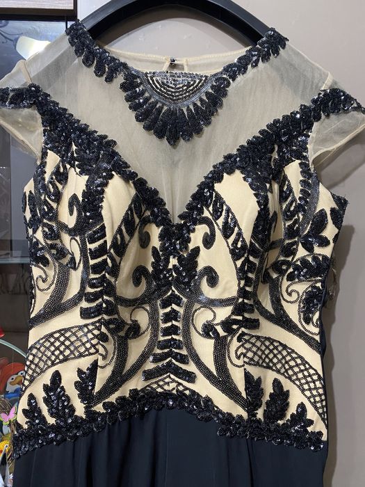 Rochie eleganta cu trena