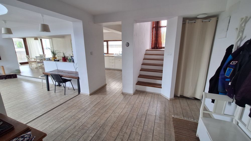 Vilă P+2, Pipera, 7 camere, Drumul Potcoavei (adiacent), super locație