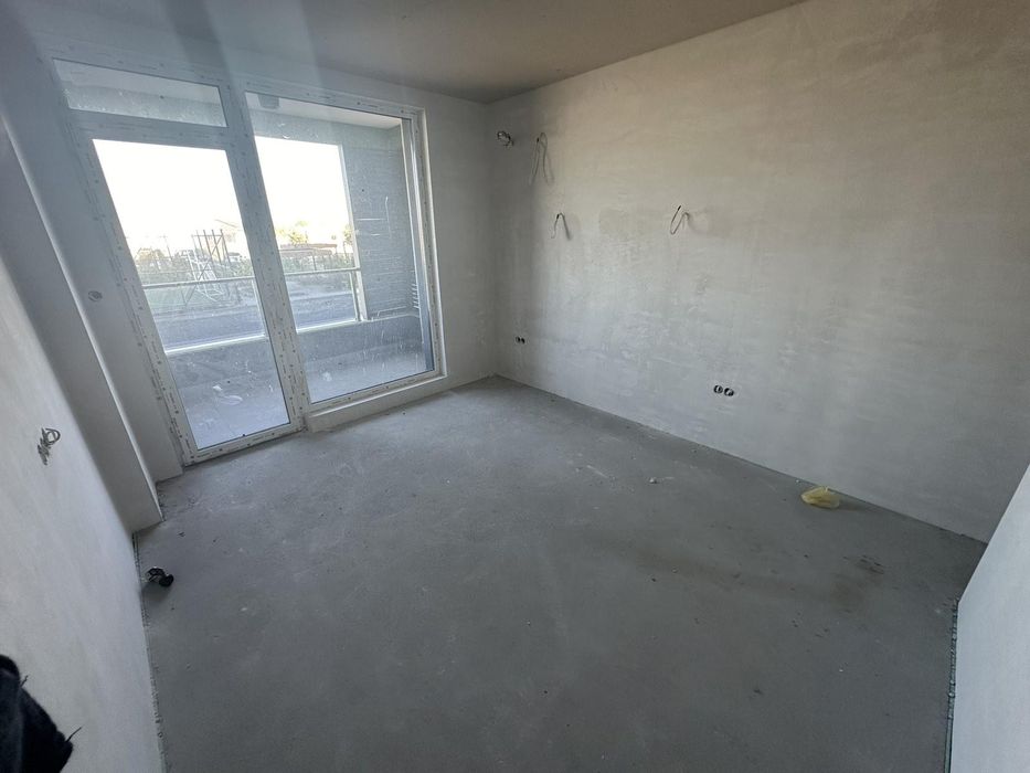 Продава се Тристаен апартамент в Бургас, Изгрев - 74 кв.м за 1284 €/кв.м - Снимка #3