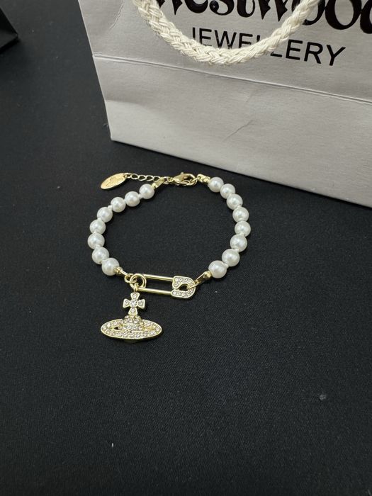 Bratara Vivienne Westwood Gold Pin Pearl