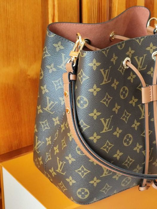 Louis Vuitton Стилна Модерна дамска чанта Монограм