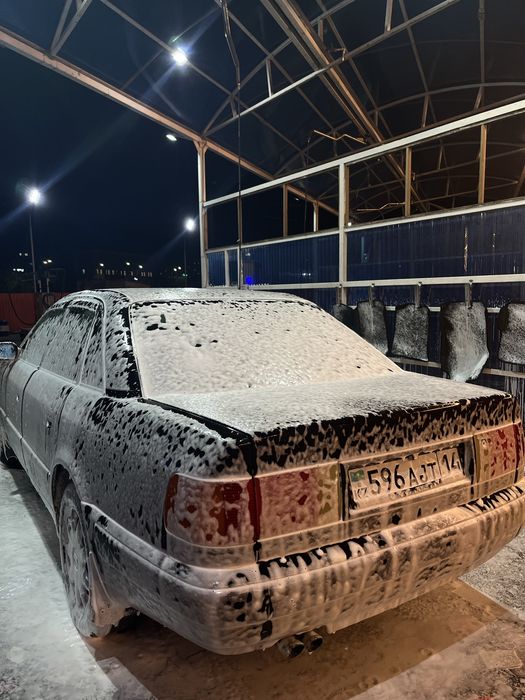 Продам машину ауди 100с4