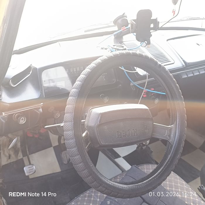 Maskvich-412 sotiladi