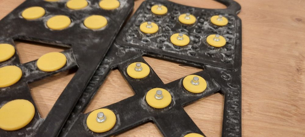 Crampoane antiderapante antialunecare de iarna pentru ghete, NOu