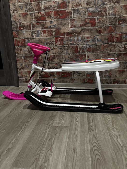 Продам снегокат.