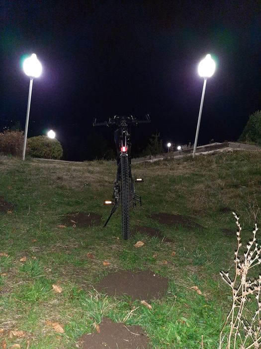 Продаю велосипед Trinx m136k вместе с колонкой