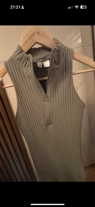 Vand rochita lunga h&m