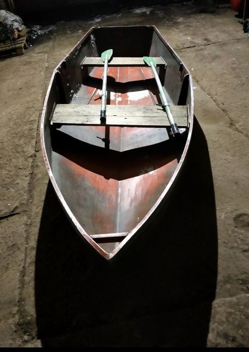 Алюминиевая лодка.
