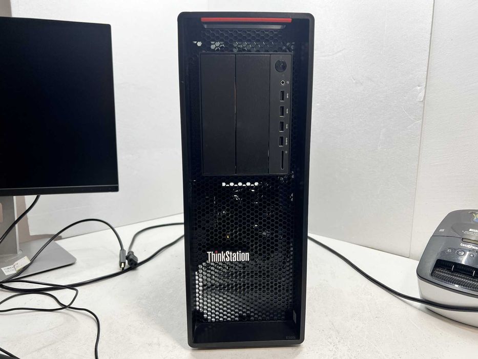 Реновирани Workstation компютри Lenovo ThinkStation P520 Xeon W-2245 32GB 510GB P2000 5GB с Гаранция