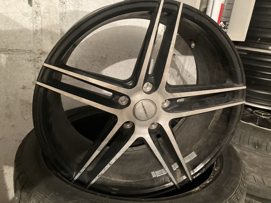 Продается комплект Диски Vossen R18
