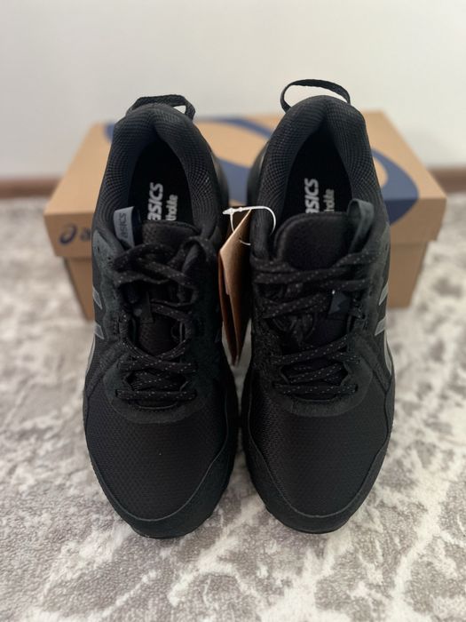 ASICS gel-venture 10