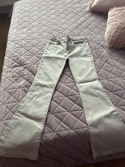 Оргинални дънки на Guess за деца