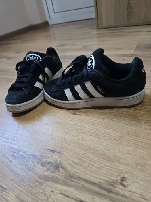Обувки adidas campus
