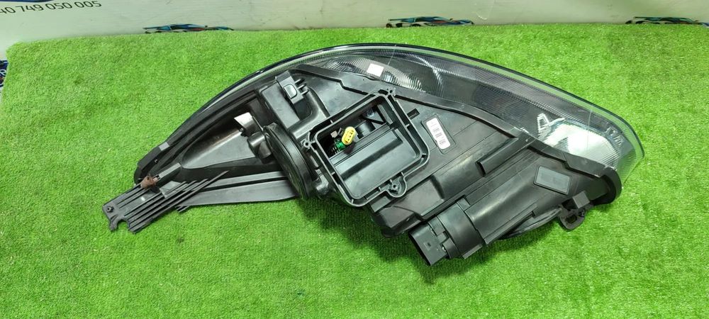 FAR DREAPTA BI-XENON CU LUPA FORD FOCUS MK3 / FACELIFT / COD OEM F1EB-13D154-CG 2014-2018  (4F2)