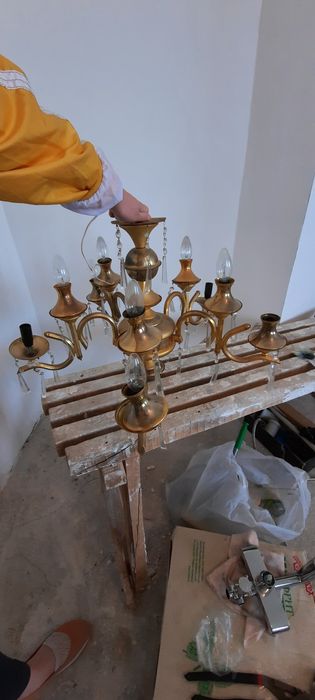 Продам большие люстры