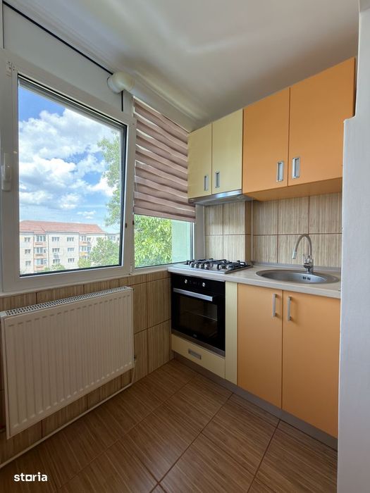 Apartament 2 camere, 50mp utili, decomandat - zona Girocului