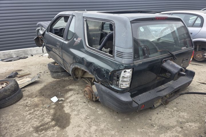 Far stanga Opel Frontera 1999 2.2 DTI MT (116 hp)