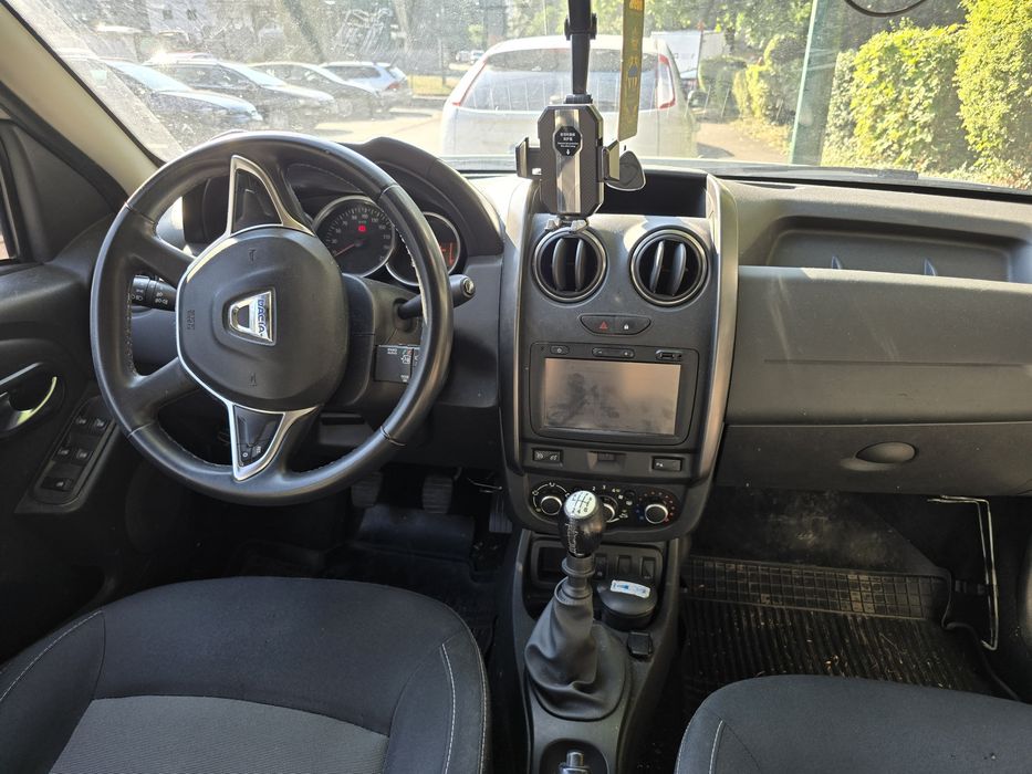 Dacia Duster 1.2 benzina  an  2018, 5299 E