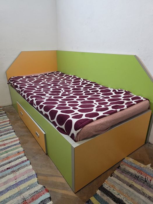Pat+birou+comoda+noptiera copii
