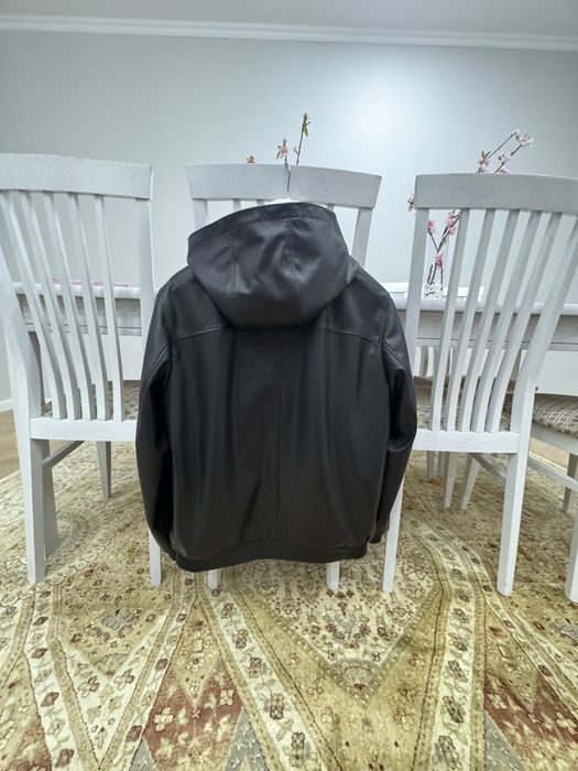 Продам кожаную куртку