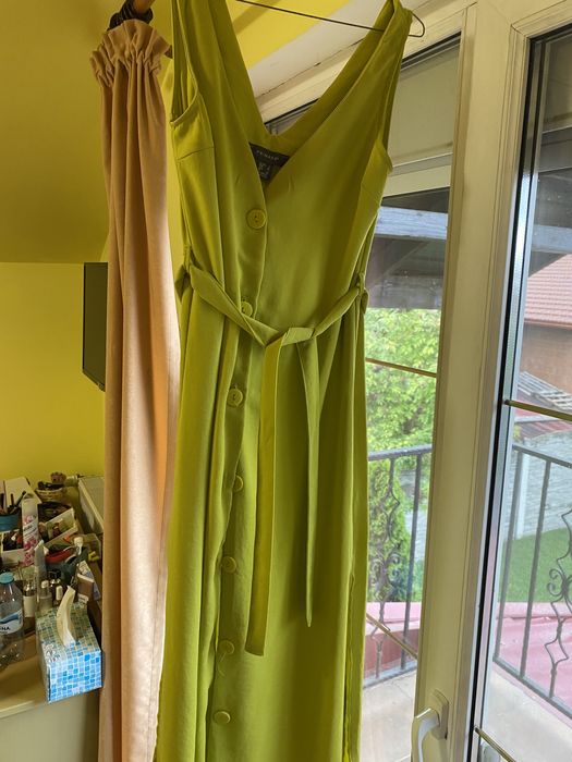 Vand rochii evenimente