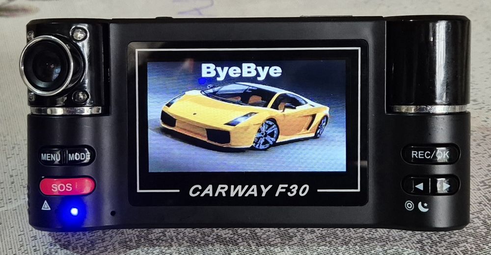 Авто видеорегистратор — новый Carway F30