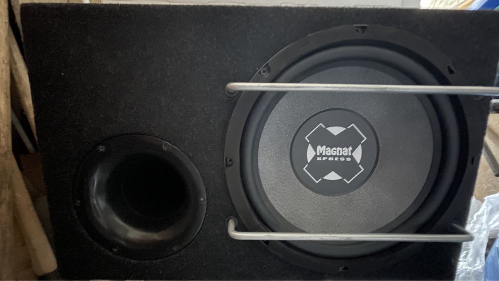 Subwoofer Magnat Xpress 3000 + statie 800 watt