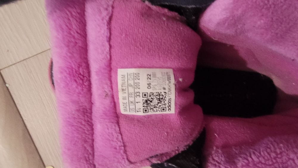 Ghete ADIDAS Winterplay masura 33, 1 UK (interior 20 cm)