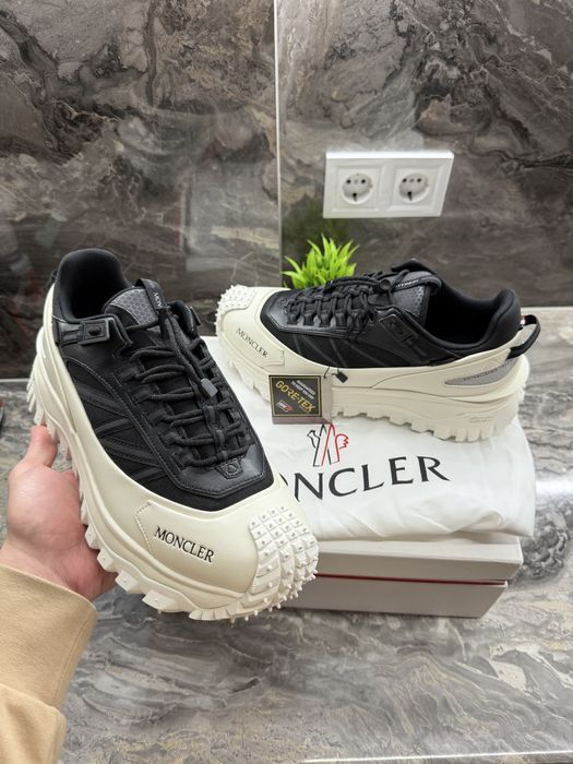 Moncler TrailGrip GTX