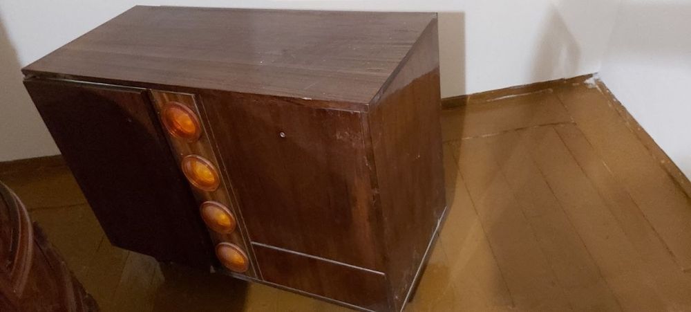 Mebel bor tekinga bervoramiza kere bòsa aloqaga chiqila