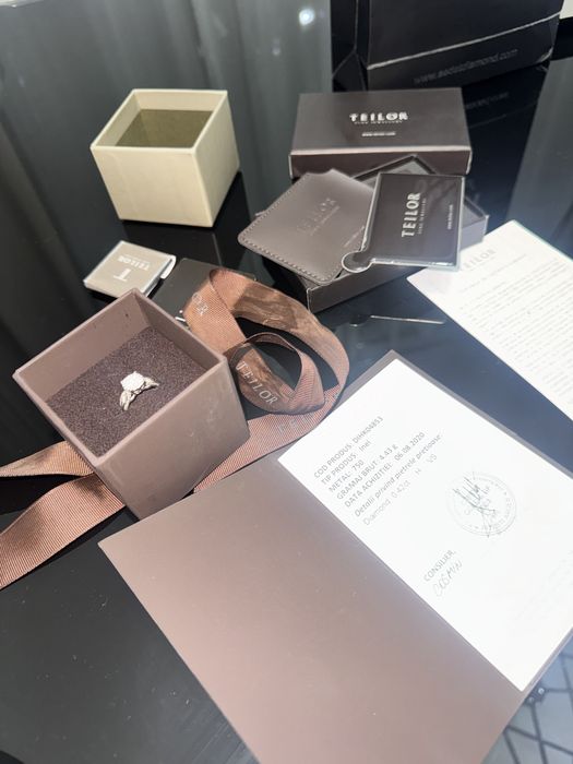 Inel de logodna Teilor cu diamante.