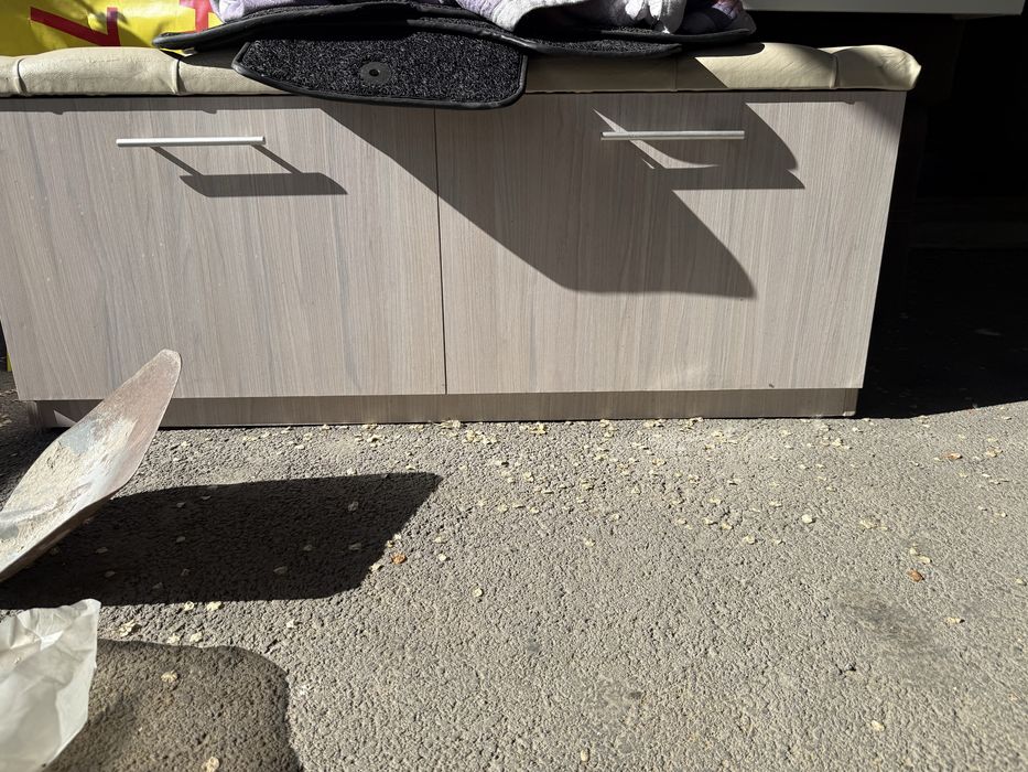 Шкафы, пиналы, сундуки