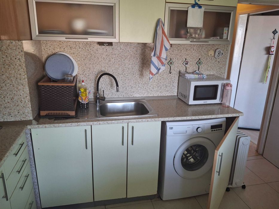Продава се Двустаен апартамент в Русе, Родина 1 - 68 кв.м за 1133 €/кв.м - Снимка #3
