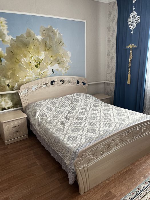 Продам спальный гарнитур