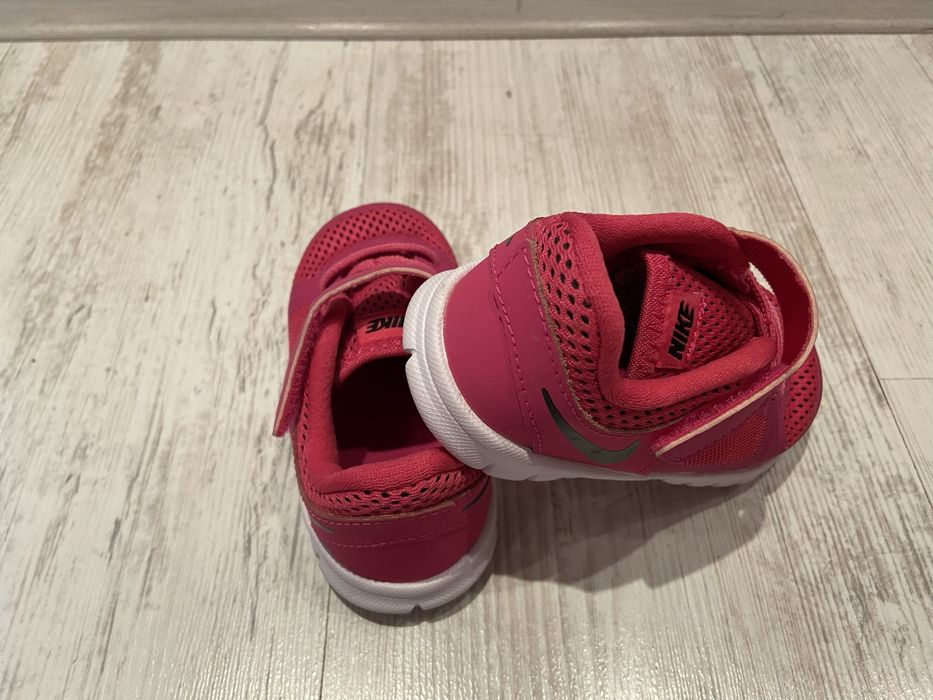 Маратонки Nike 22 номер