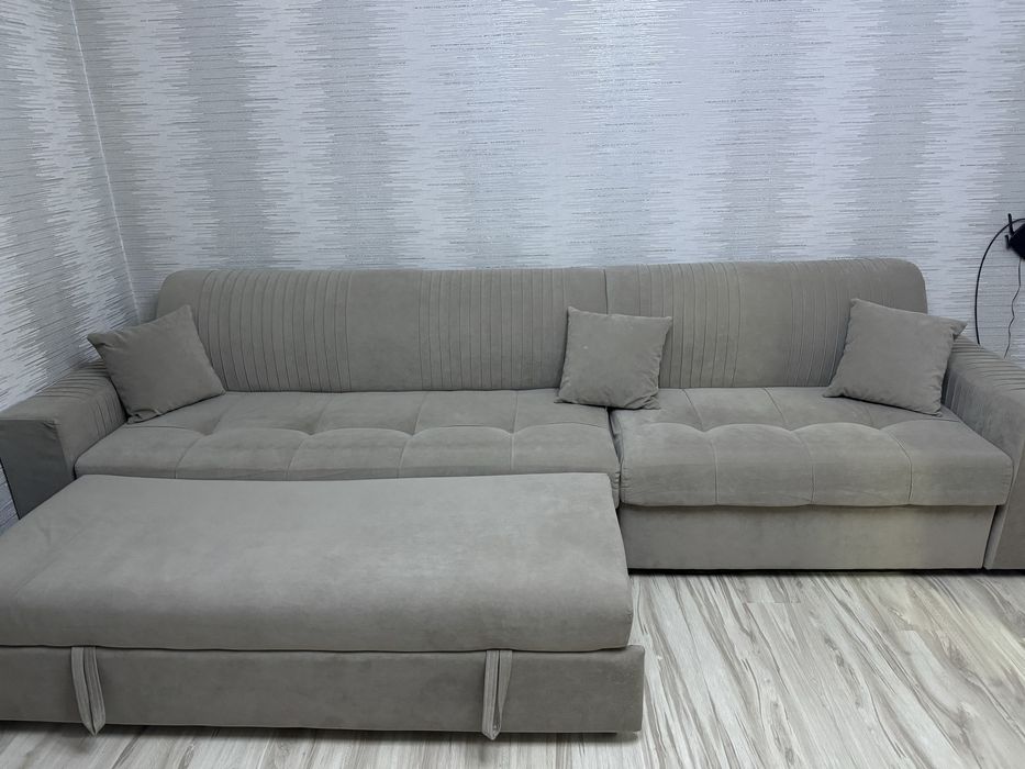 Продам диван транформер. Почти новая.