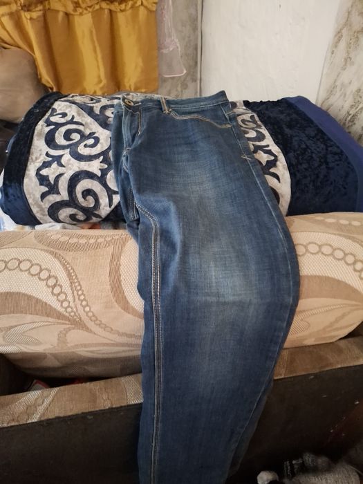 Джинсы мужские..