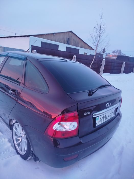 Лада приора в хорошем цвете с гбо