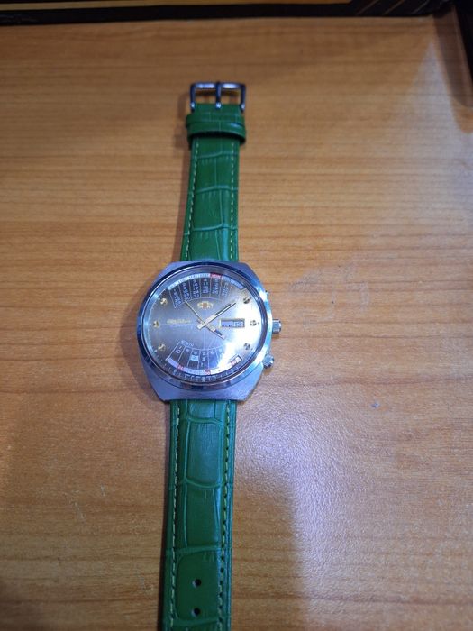 Orient multiyear calendar