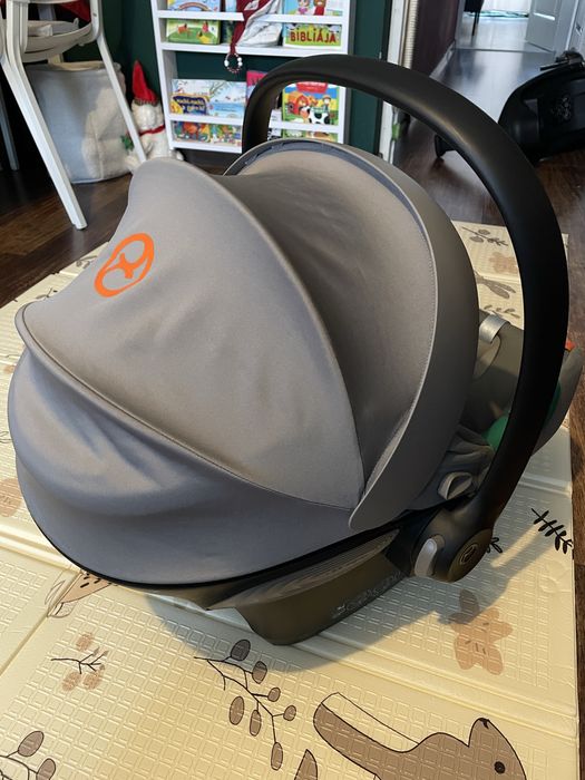 Scoica Cybex Aton B2 cu Isofix