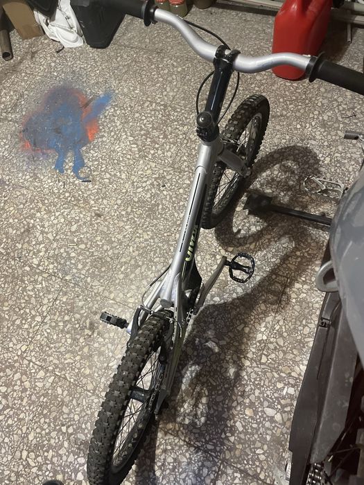 Промо цена Onza mini master 18 цола траял trial bmx