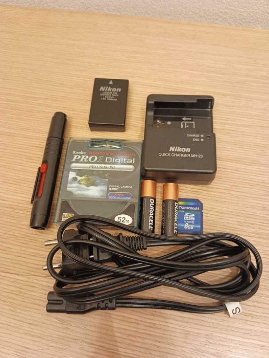 Фотоаппарат Nikon D40 богатый комплект