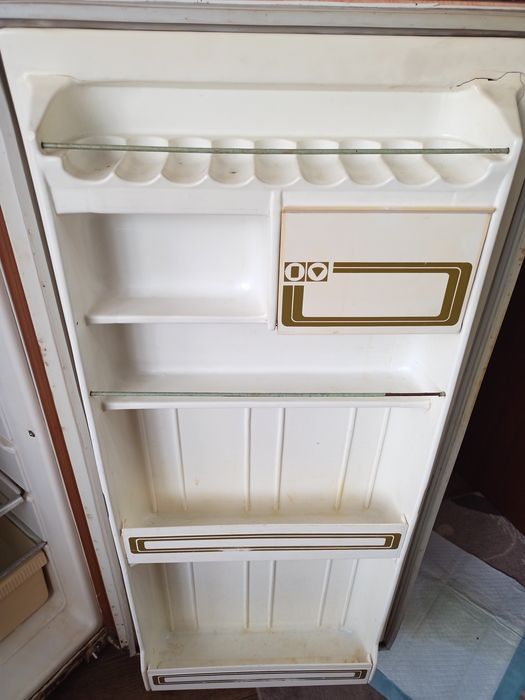 Холодильник Бирюса