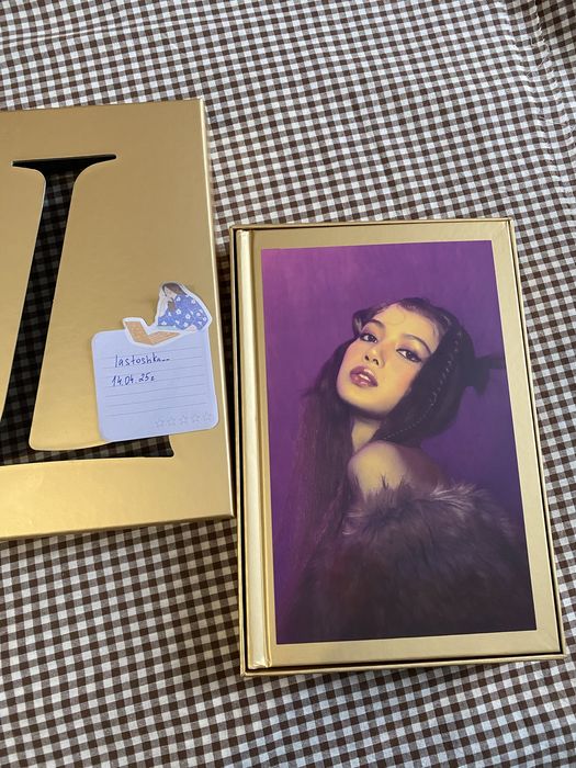 Альбом LALISA – Lisa (Blackpink)