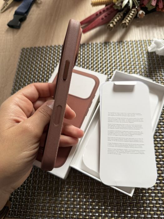 Husa iPhone 17 Pro TechWoven Case Sienna origjnala
