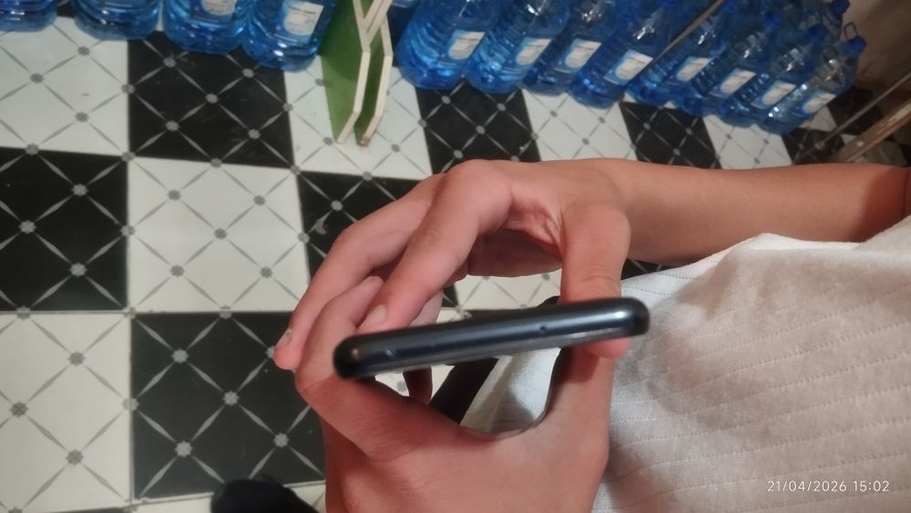 Samsung galaxy m 12 qora