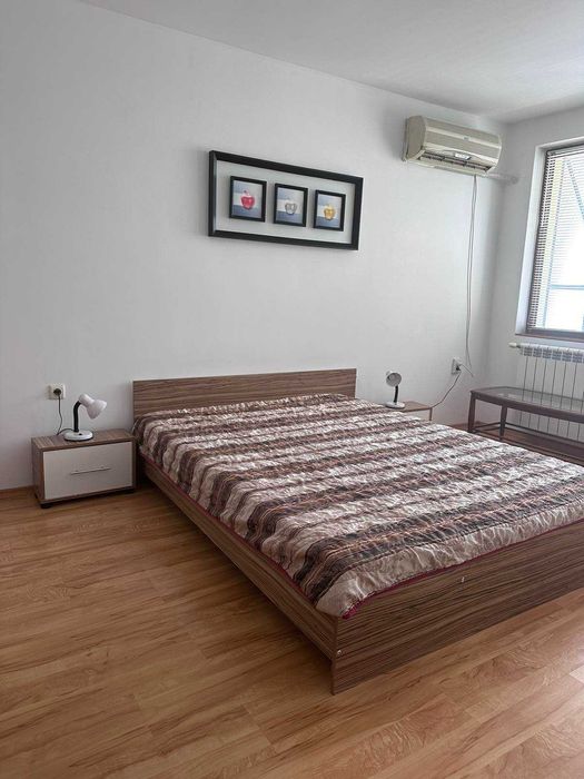 Дава се под наем Тристаен апартамент в Бургас, Център - 110 кв.м за 765 € - Снимка #6