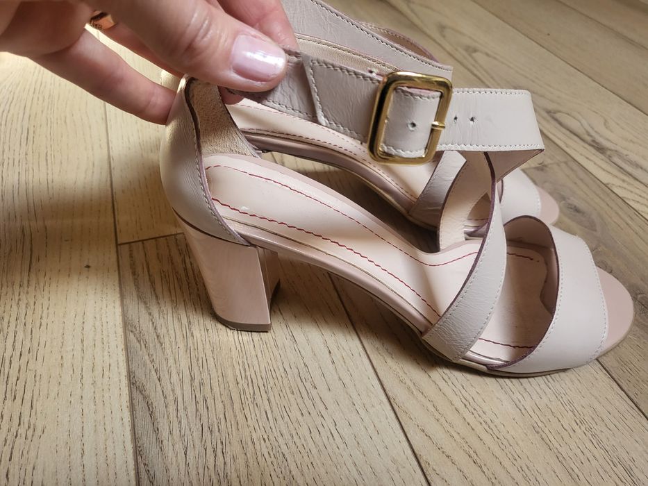 Sandale bej crem piele naturala marimea 40 toc gros 7 cm Giulio
