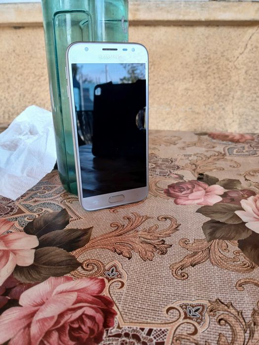 Vand Samsung j3 2017 in stare foarte bună